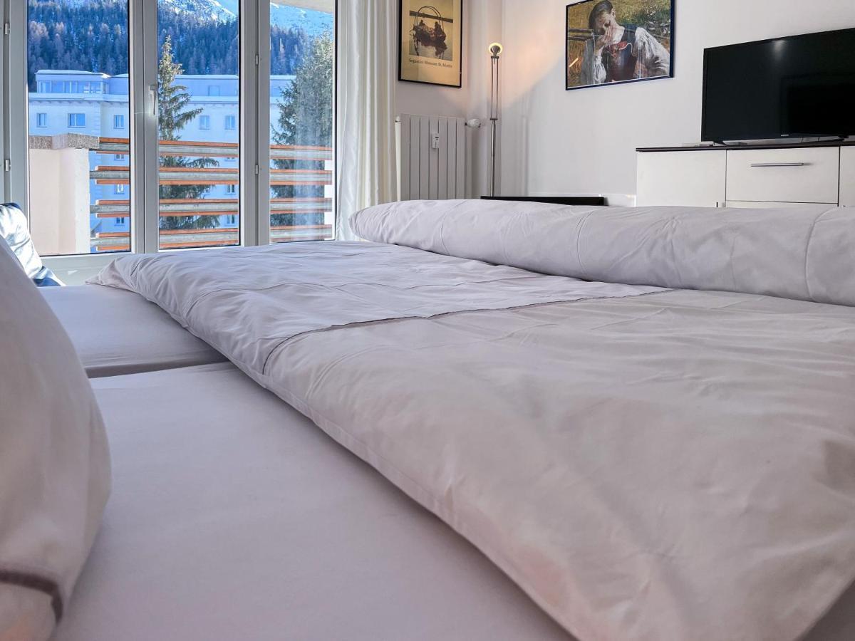 Ferienwohnung Designer Küche - Südbalkon - TG-Stellplatz - WLAN St. Moritz Exterior foto